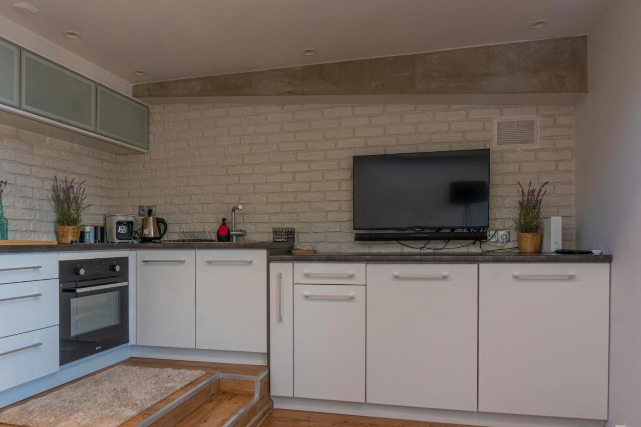 Warynskiego 9 - Piekna Panorama Miasta - Smart Tv 42 Cale - Wifi - Ekspres Kapsulkowy - W Pelni Wyposazona Kuchnia Варшава Экстерьер фото